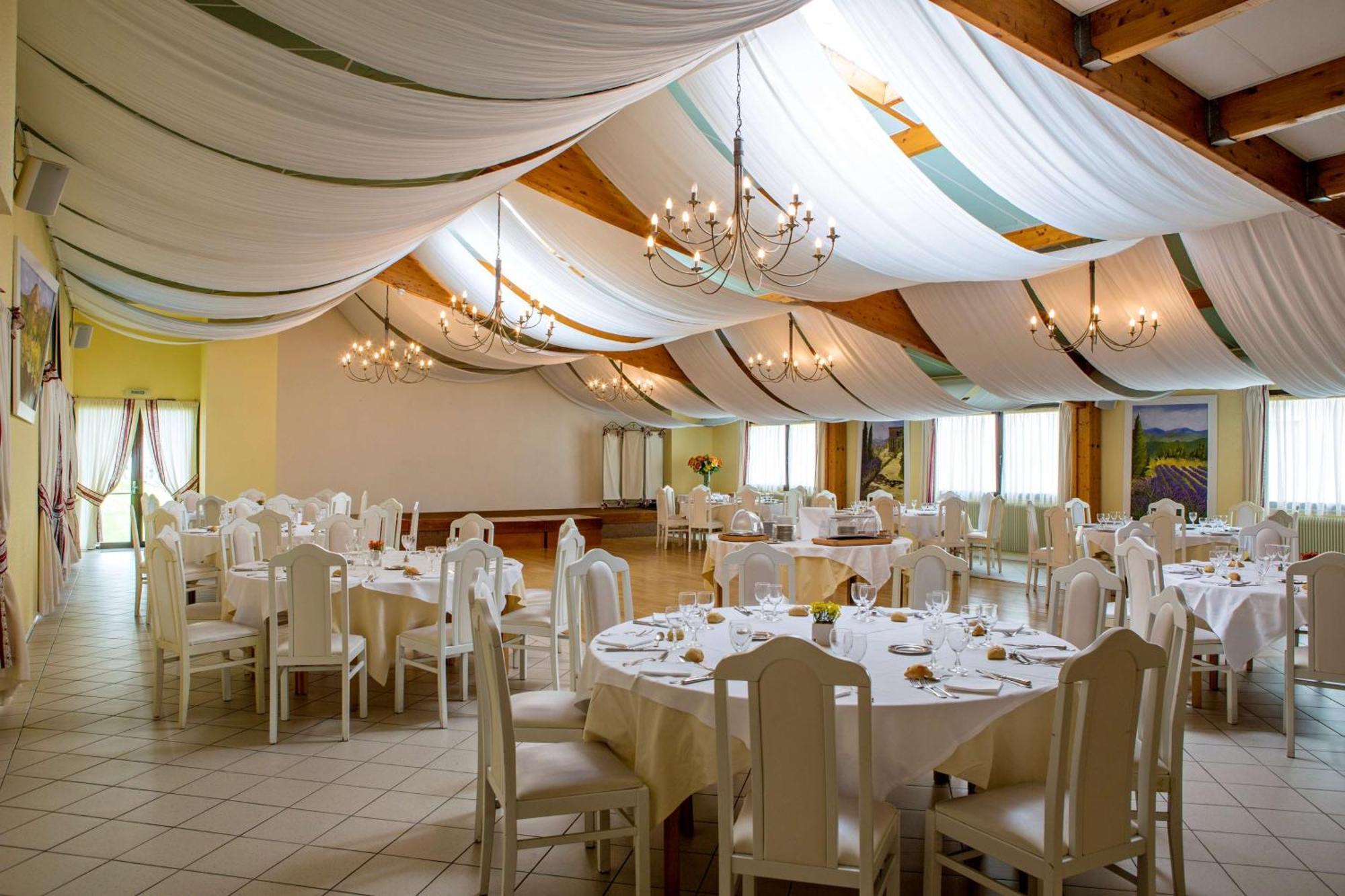 Best Western Le Relais De Laguiole Hotel & Spa Buitenkant foto
